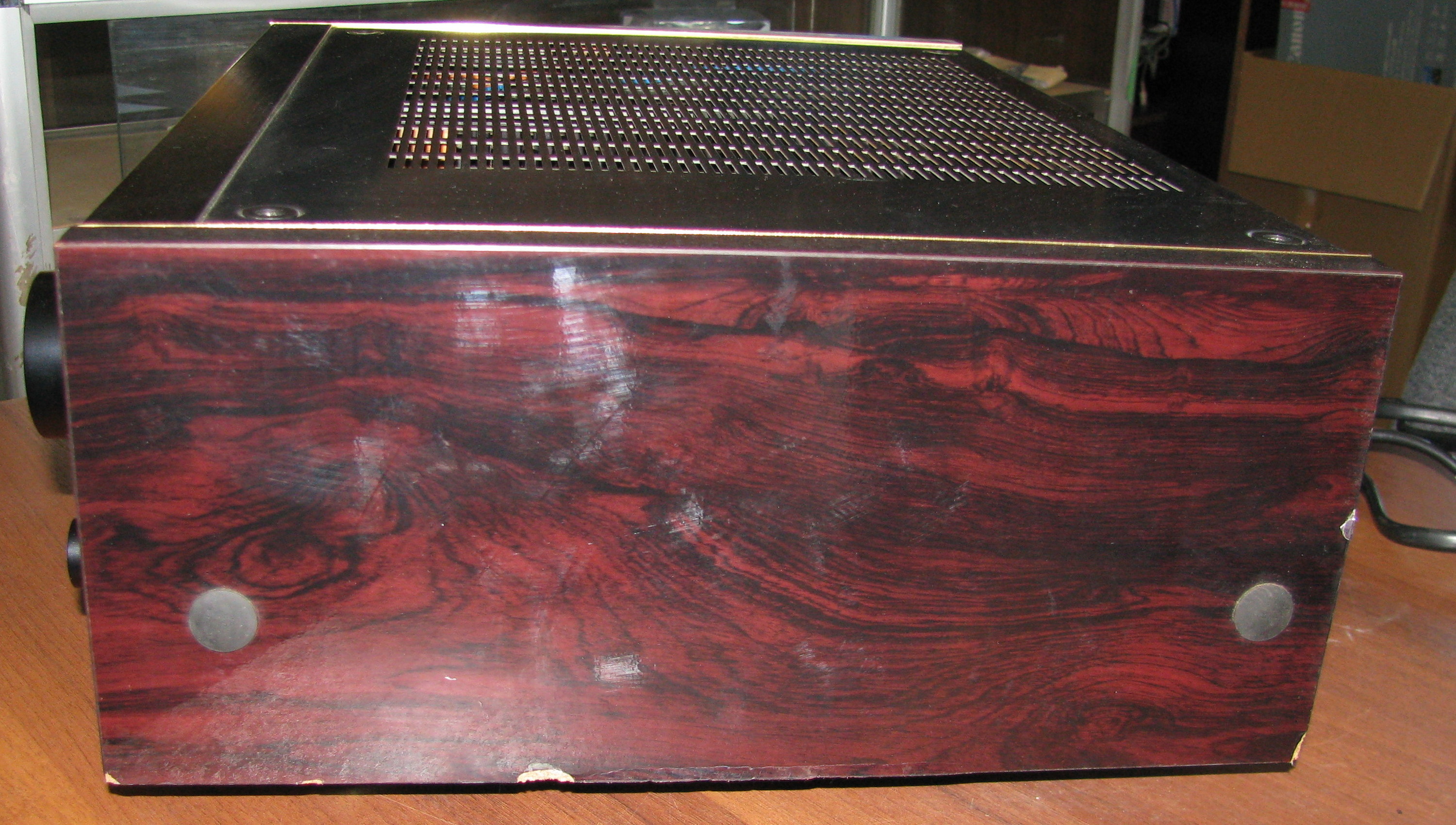 vintage hi-fi integrated amplifier Denon PMA-1010D